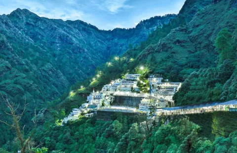 8 Days Kashmir Vaishno Devi Tour