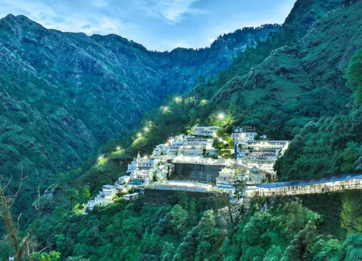 8 Days Kashmir Vaishno Devi Tour